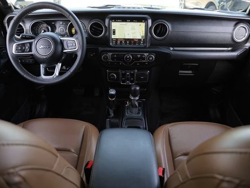 Used 2023 Jeep Wrangler Unlimited Sahara AWD/4WD image 11