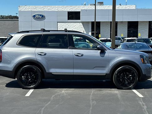 Used 2023 Kia Telluride EX X-Line AWD/4WD image 3