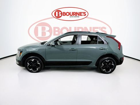 Used 2023 Kia Niro Wind w/ Wind Preserve Package FWD image 7