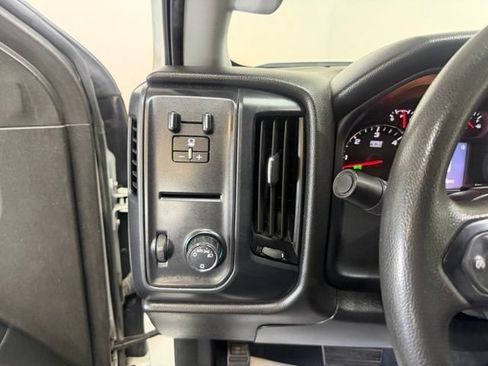 Used 2019 Chevrolet Silverado 2500 W/T AWD/4WD image 21