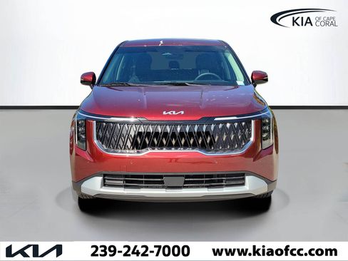 New 2026 Kia Carnival FWD image 2