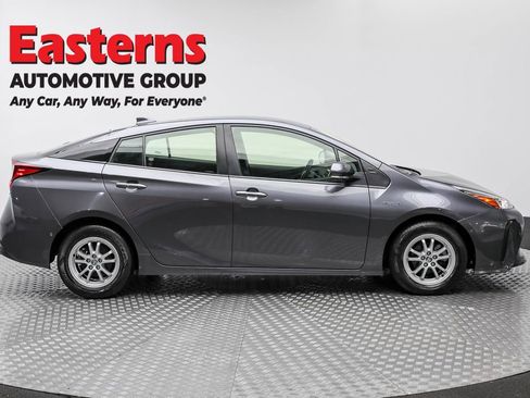 Used 2022 Toyota Prius LE image 4