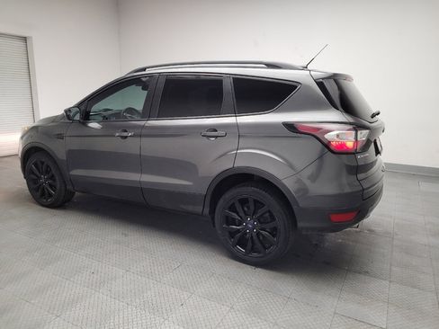 Used 2017 Ford Escape SE w/ SE Sport Appearance Package image 3