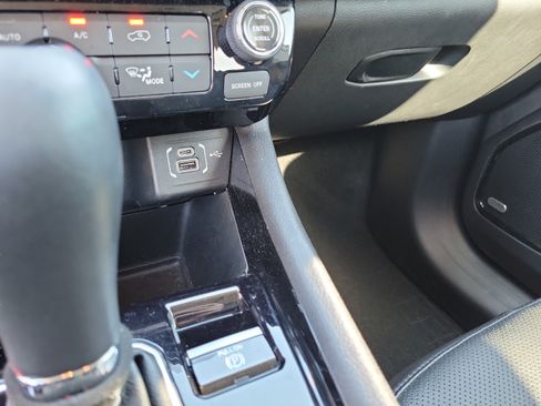 Used 2022 Jeep Compass Trailhawk w/ Trailhawk Elite Group AWD/4WD image 19