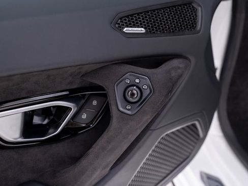 Used 2023 Lamborghini Huracan Tecnica RWD image 24