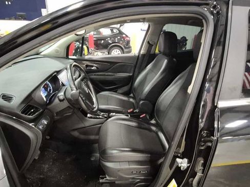 Used 2020 Buick Encore Preferred image 5