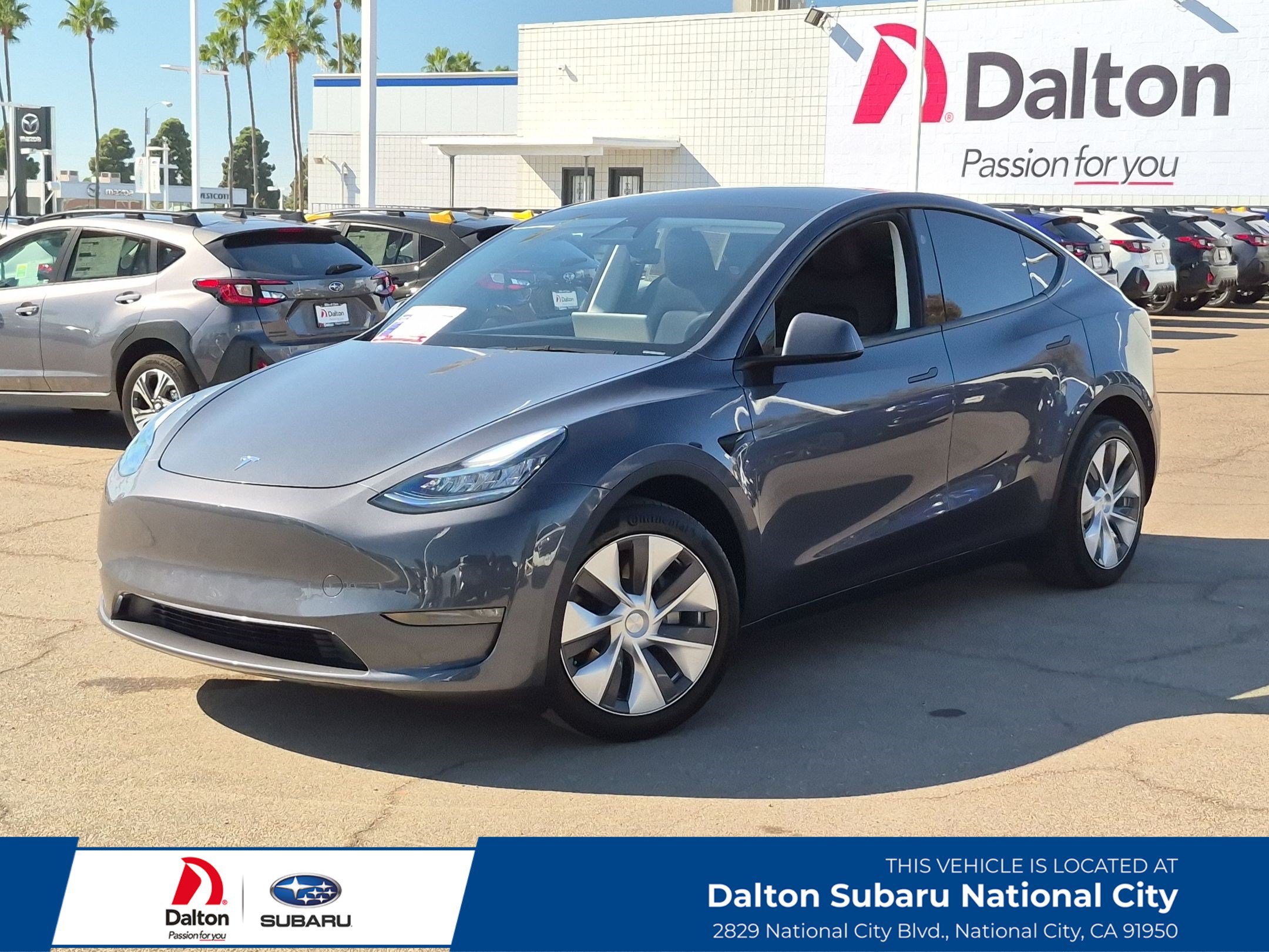 Used 2023 Tesla Model Y Long Range AWD/4WD image 1