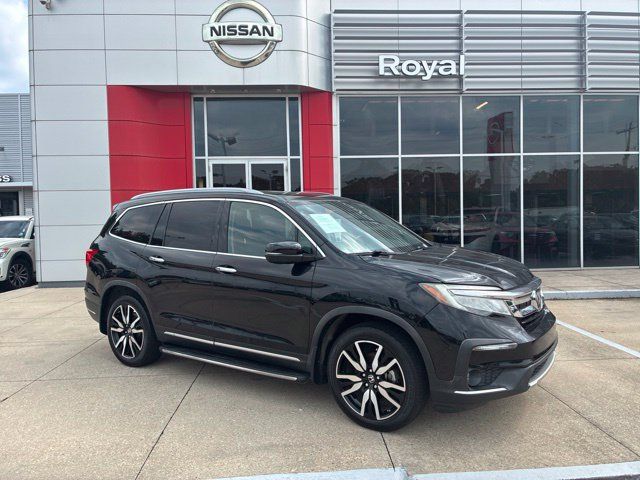 Used 2020 Honda Pilot Touring image 1