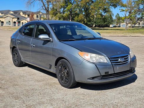 Used 2010 Hyundai Elantra Blue w/ Comfort Pkg 2 image 5