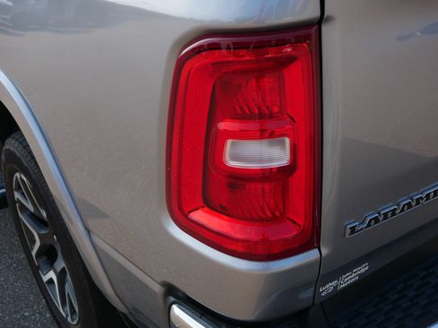 Used 2025 RAM 1500 Laramie AWD/4WD image 17