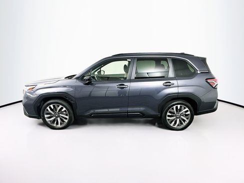Used 2025 Subaru Forester Touring image 4