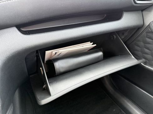 Used 2019 Hyundai Santa Fe Limited image 32