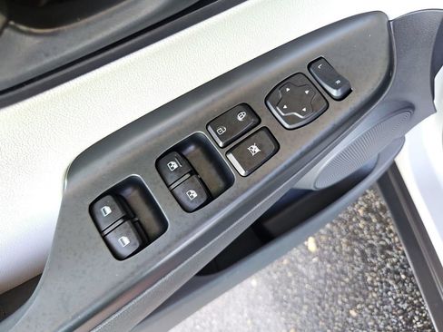 Used 2023 Hyundai Kona SEL image 27