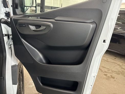 Used 2026 Mercedes-Benz Sprinter 2500 image 13