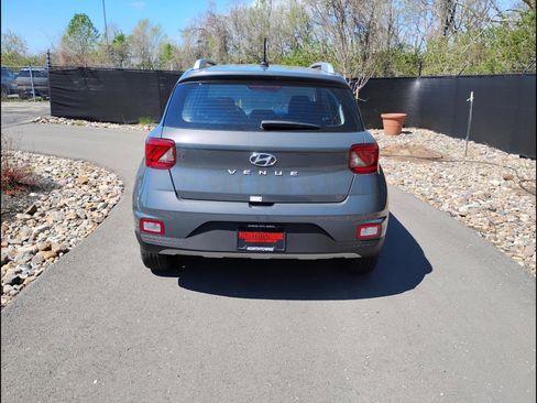 New 2026 Hyundai Venue SEL FWD image 4