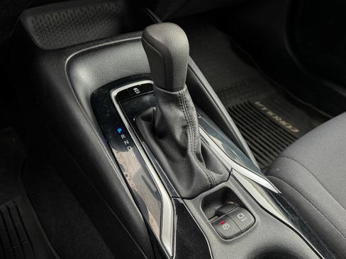 Used 2020 Toyota Corolla LE image 23