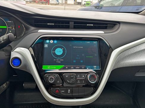 Used 2020 Chevrolet Bolt LT image 24