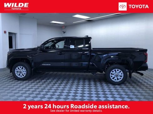 New 2026 Toyota Tacoma SR5 AWD/4WD image 3