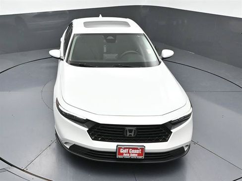 Used 2024 Honda Accord EX image 37