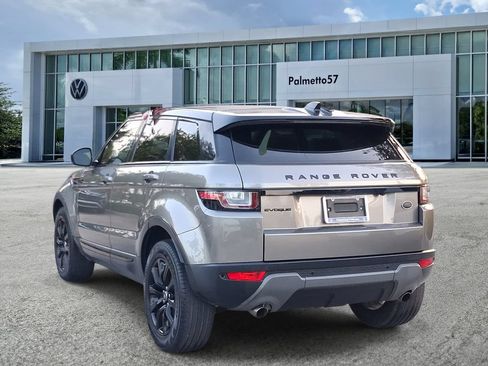 Used 2019 Land Rover Range Rover Evoque SE AWD/4WD image 4