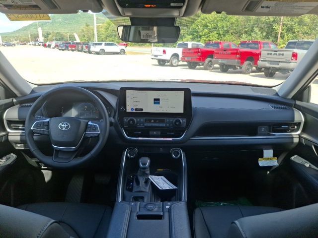 New 2026 Toyota Grand Highlander XLE FWD image 14