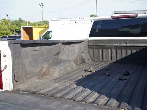 Used 2024 Chevrolet Silverado 3500 W/T AWD/4WD image 10
