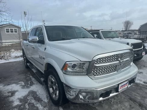 Used 2017 RAM 1500 Laramie w/ Convenience Group image 2
