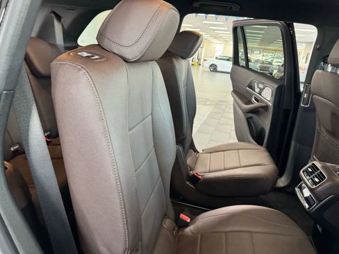 Used 2021 Mercedes-Benz GLS 450 4MATIC w/ Warmth & Comfort Package image 18