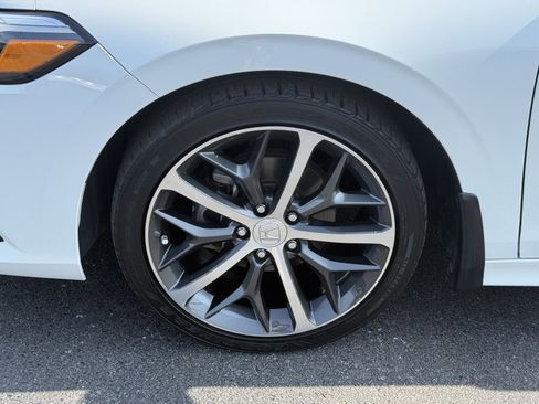 Used 2022 Honda Civic Touring image 29