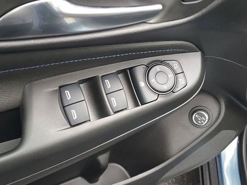 Certified 2024 Buick Envista Sport Touring w/ Convenience I Package image 16