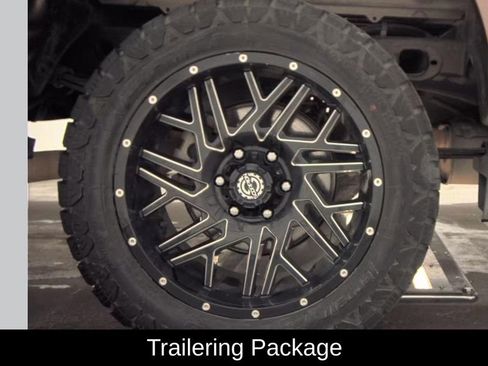 Used 2019 Chevrolet Silverado 1500 LT w/ Texas Edition RWD image 4