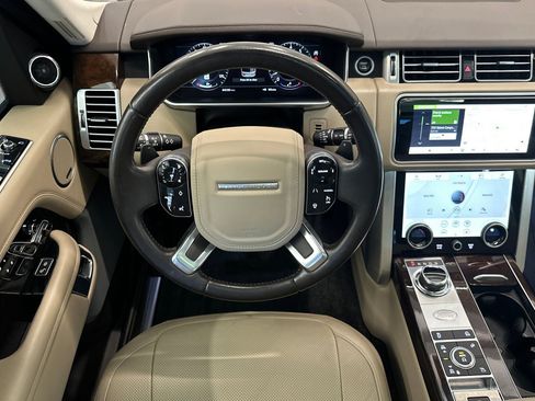 Used 2020 Land Rover Range Rover HSE image 28