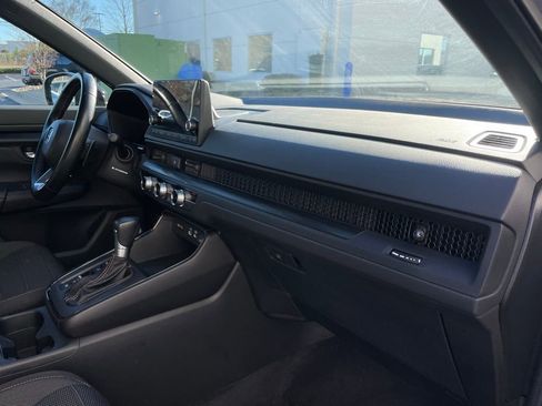 Certified 2025 Honda CR-V Sport image 34