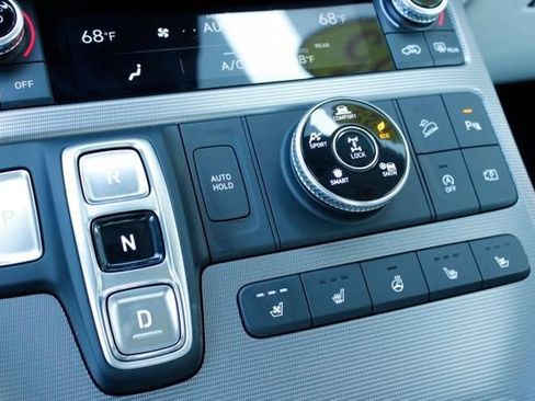 Certified 2025 Hyundai Palisade Calligraphy AWD/4WD image 29