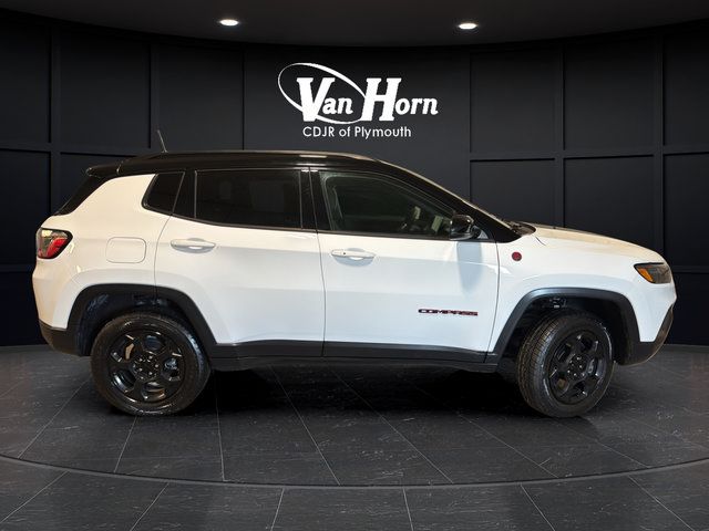 Certified 2023 Jeep Compass Trailhawk w/ Sun and Sound Group AWD/4WD image 8