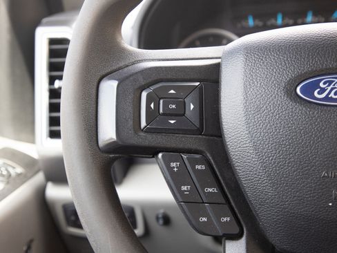 Used 2018 Ford F350 XLT AWD/4WD image 25