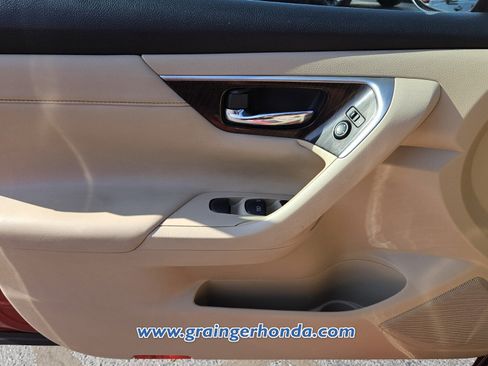 Used 2014 Nissan Altima 2.5 SL w/ Technology Package image 23