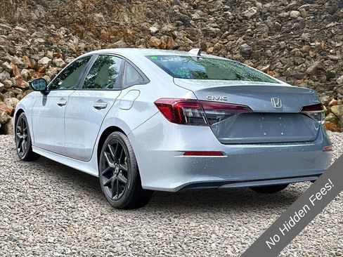Used 2025 Honda Civic Sport image 11