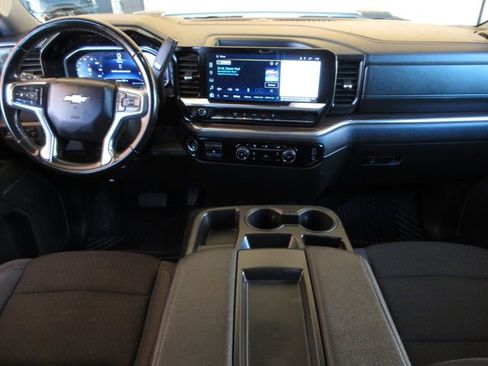 Used 2024 Chevrolet Silverado 2500 LT AWD/4WD image 21