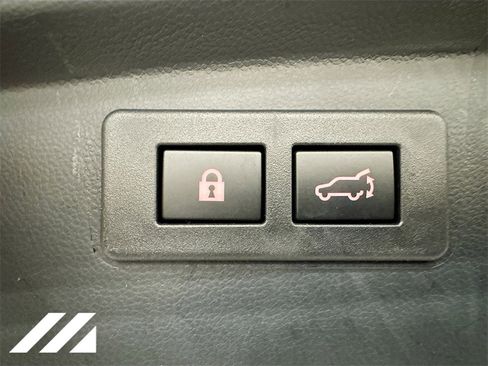 Certified 2023 Subaru Outback Limited XT image 30