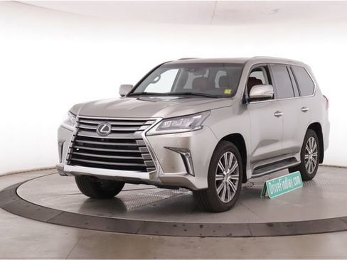 Used 2017 Lexus LX 570 4WD image 10