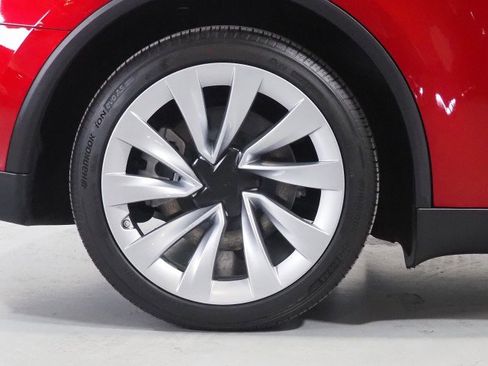 Used 2026 Tesla Model Y Long Range image 52