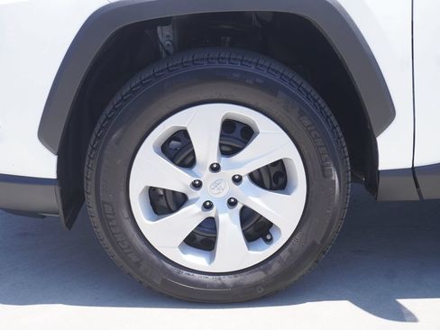 Used 2025 Toyota RAV4 LE FWD image 21