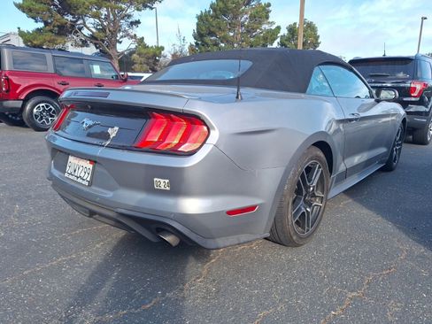Used 2020 Ford Mustang Premium RWD image 8