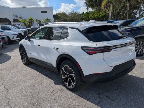 New 2026 Chevrolet Equinox EV LT FWD image 10