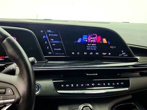 Used 2023 Cadillac Escalade V image 17