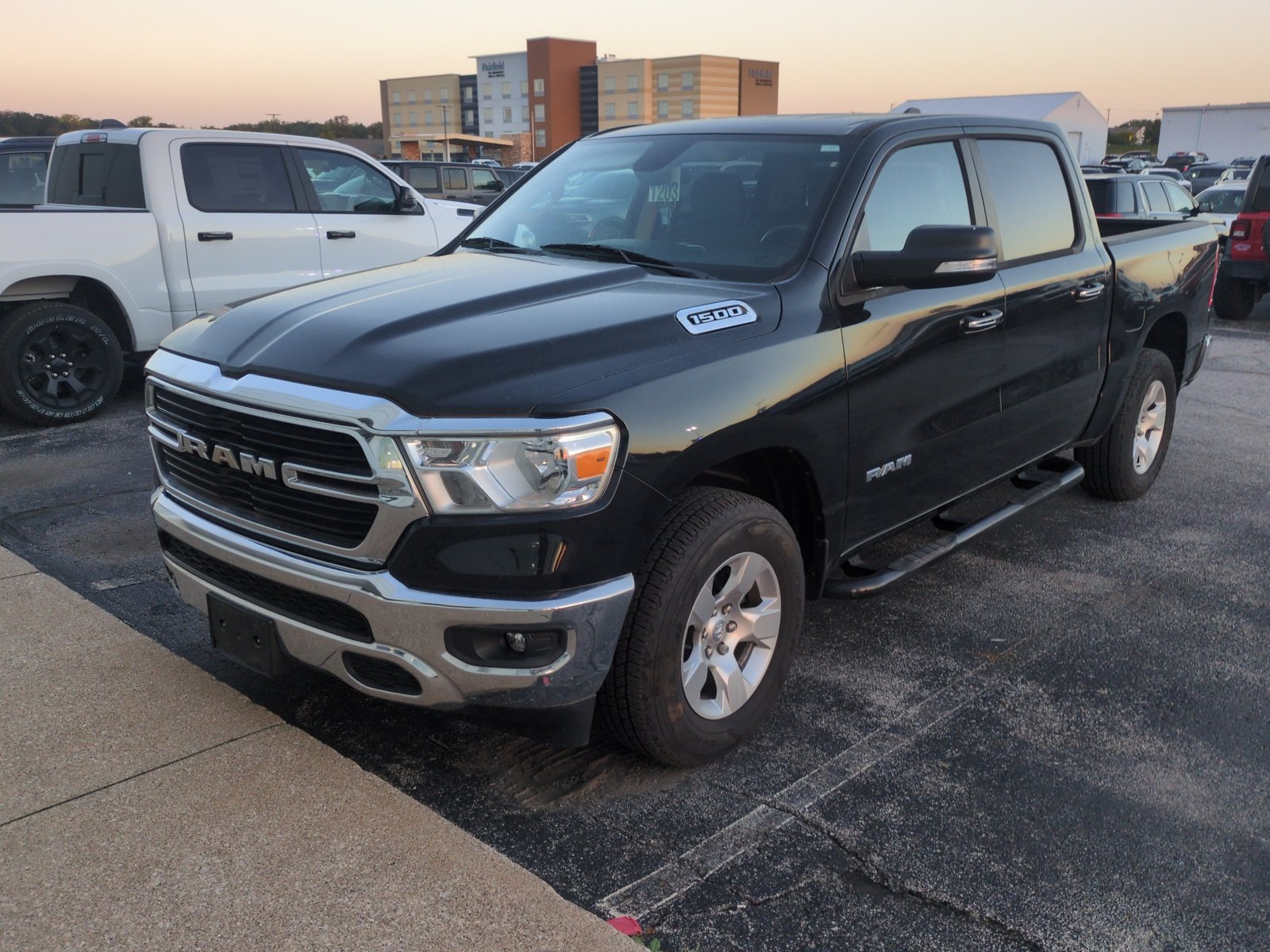 Used 2019 RAM 1500 Big Horn AWD/4WD image 1