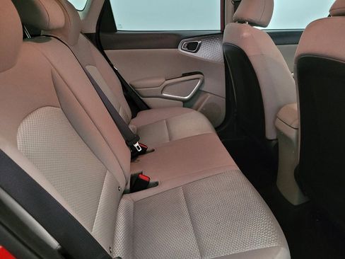 Used 2025 Kia Soul LX image 19