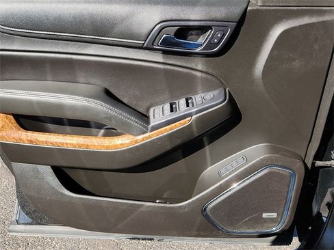 Used 2018 Chevrolet Tahoe Premier image 16