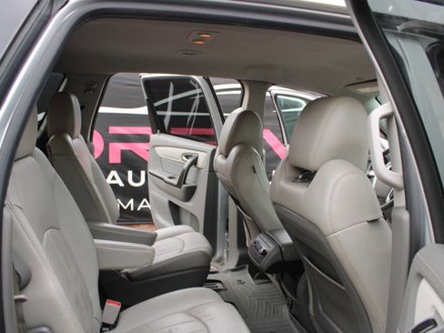 Used 2015 Chevrolet Traverse LTZ AWD/4WD image 10